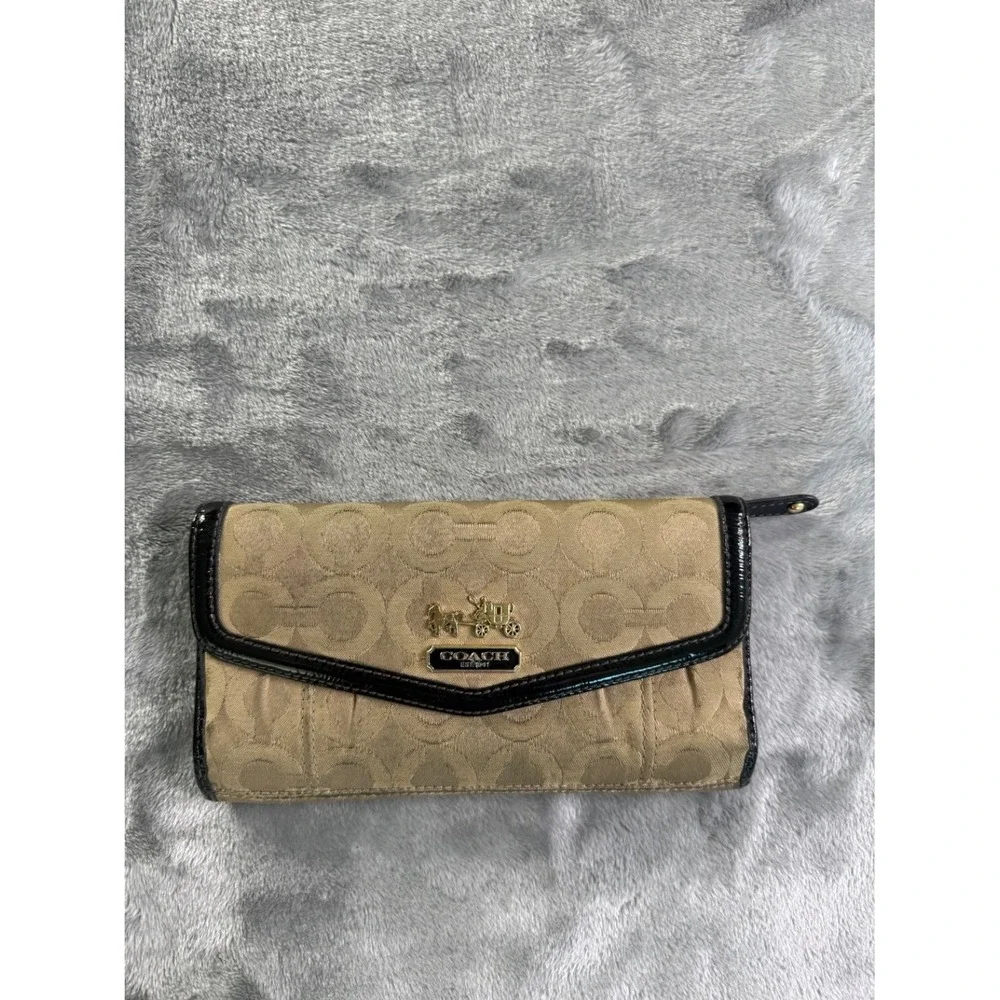 Coach Signature C Pleated Slim Envelope Women's Wallet Large Khaki